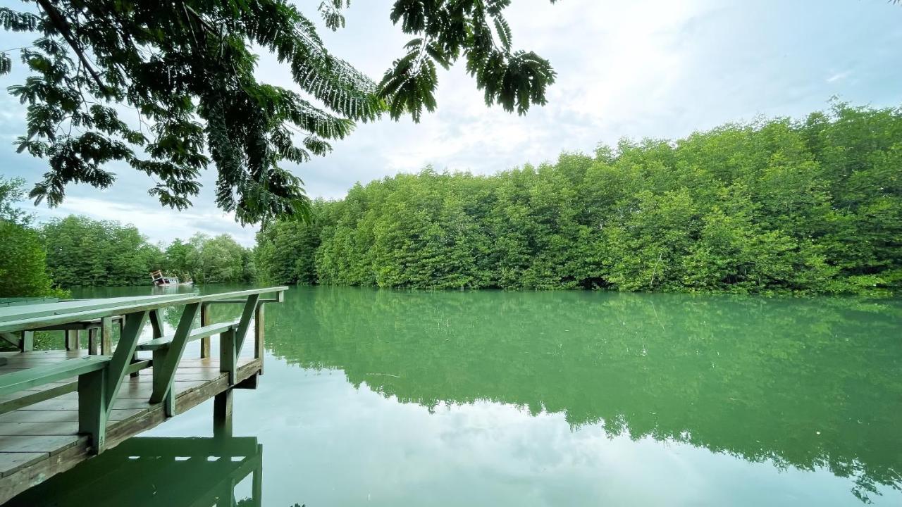 Rimsira Villa Chumphon Exterior foto
