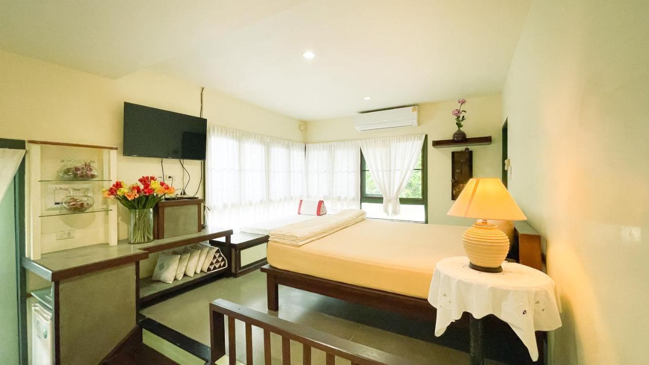Rimsira Villa Chumphon Exterior foto