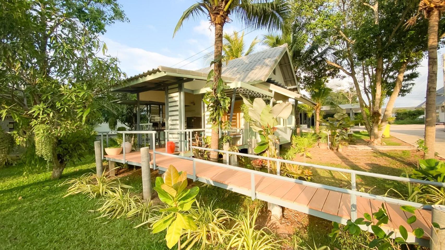 Rimsira Villa Chumphon Exterior foto